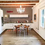 Ca Farnese, Beautiful Big Apartment In Trad Area