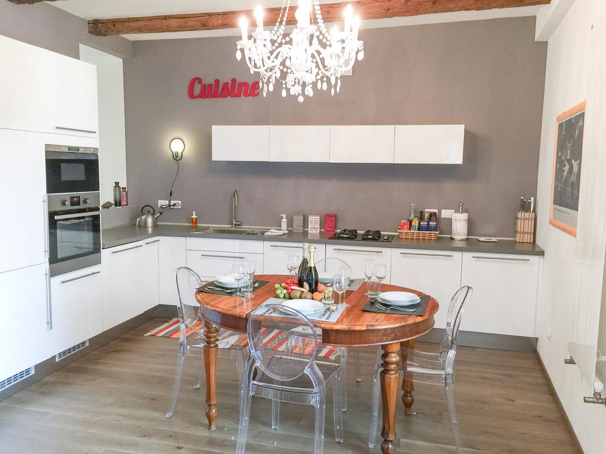 Ca Farnese, Beautiful Big Apartment In Trad Area Venecia